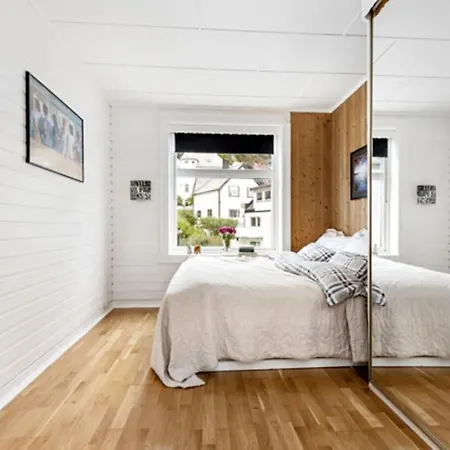 Apartment Flott Med Herlig Utsikt Alesund